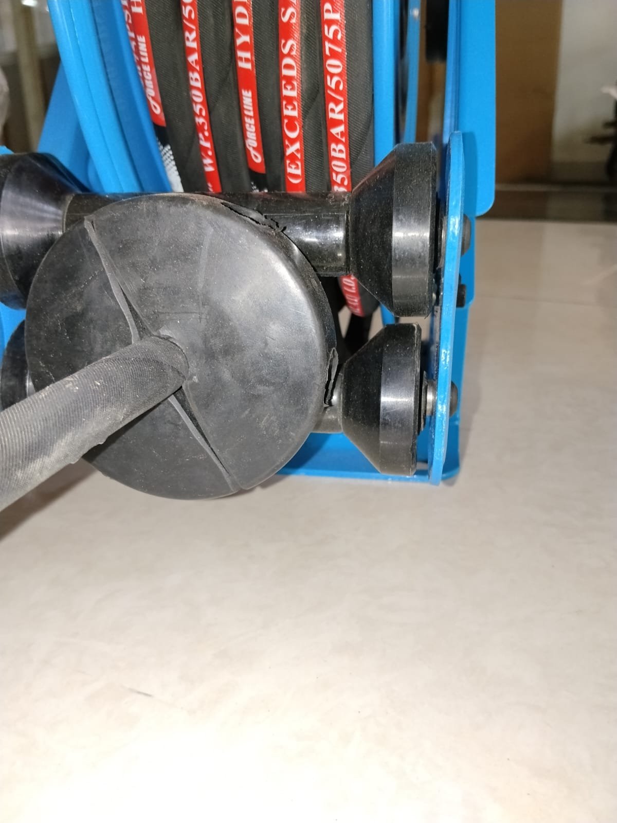 ROTOMAC 10 Mtr Pressure Washer Hose Reel - Image 5